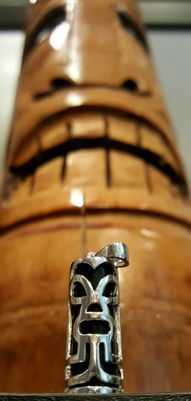 LES TIKIS DE POLYNÉSIE : origine et représentations des tikis